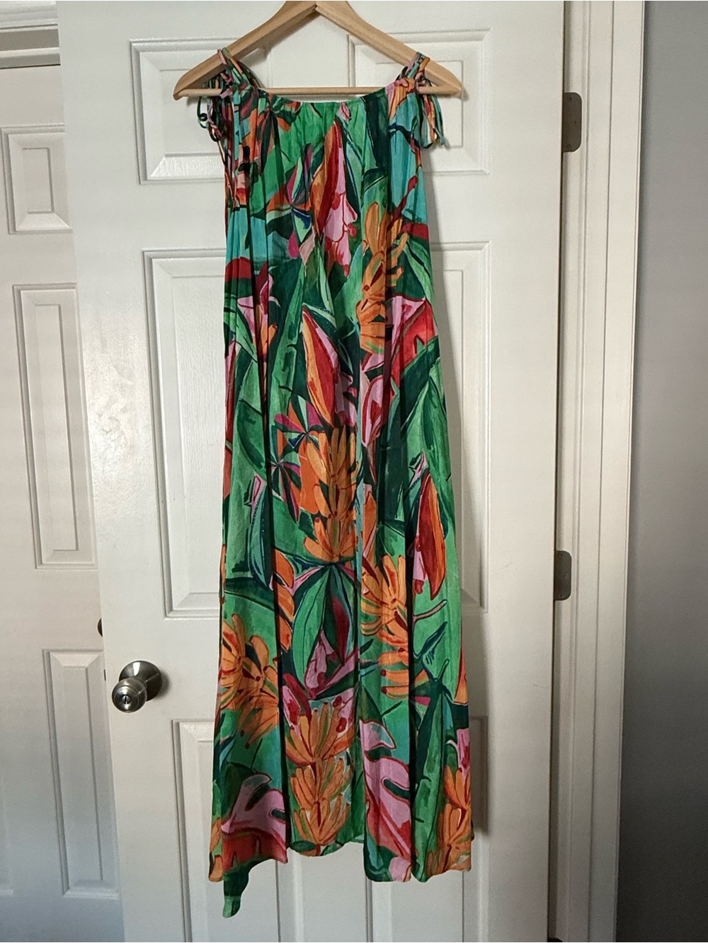 FARM Rio Tropical Floral Midi Dress - Picture 3 of 4